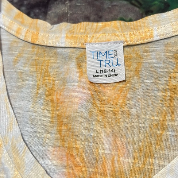 Time and Tru Tank Top - Picture 8 of 11